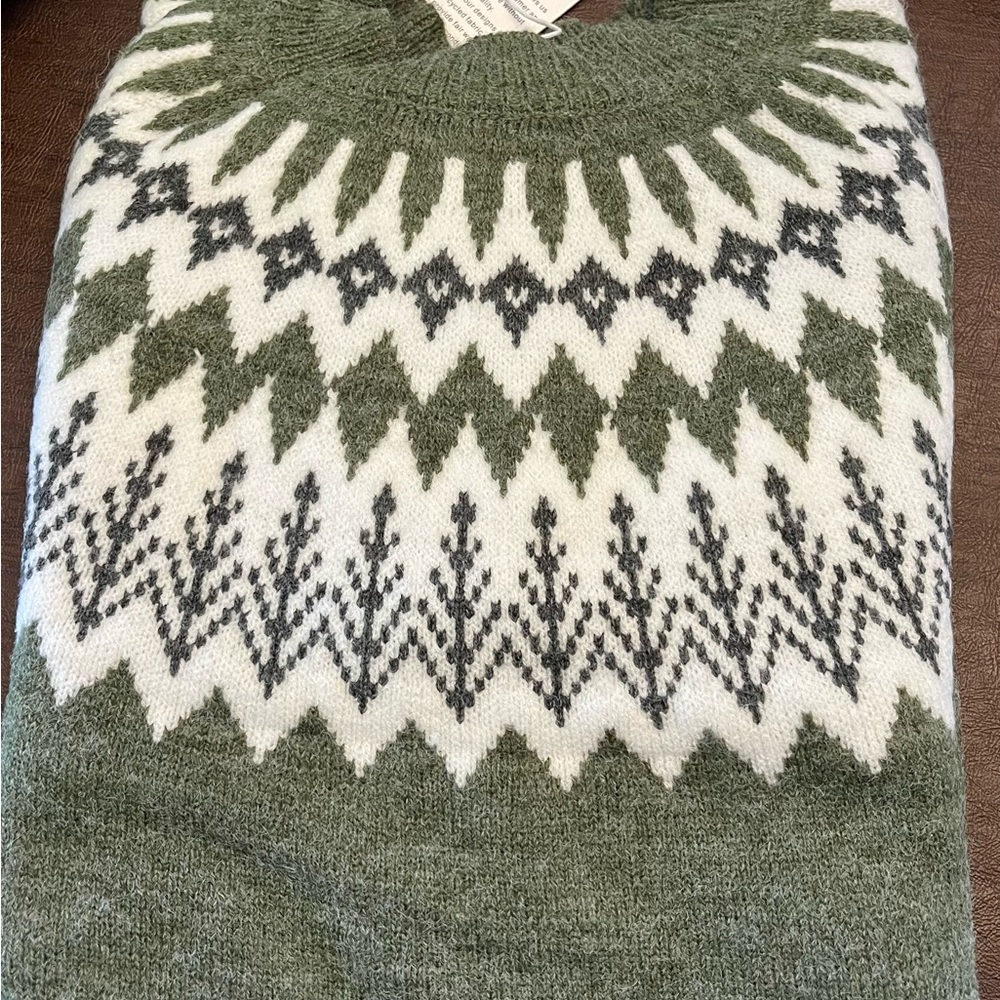 Gray and White Patterned Sweater